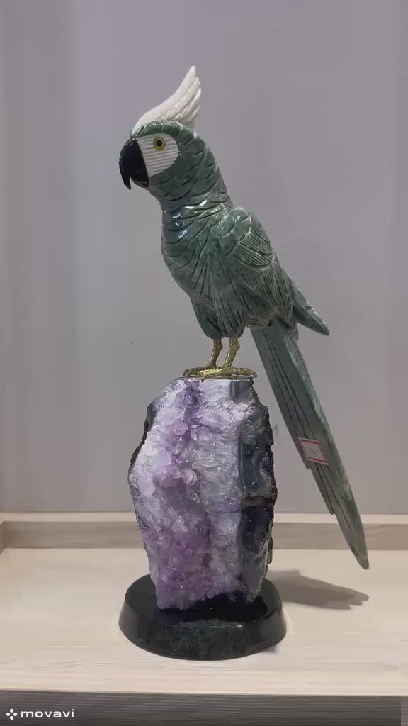 Emerald-Green Cockatoo Hand-Carved in Serpentinite, Black Onyx, and Dolomite on a Raw Amethyst Druse (Size L)
